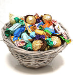 Gavekurv med merci petits og ferrero rocher finner du kun hos oss som gavepakke