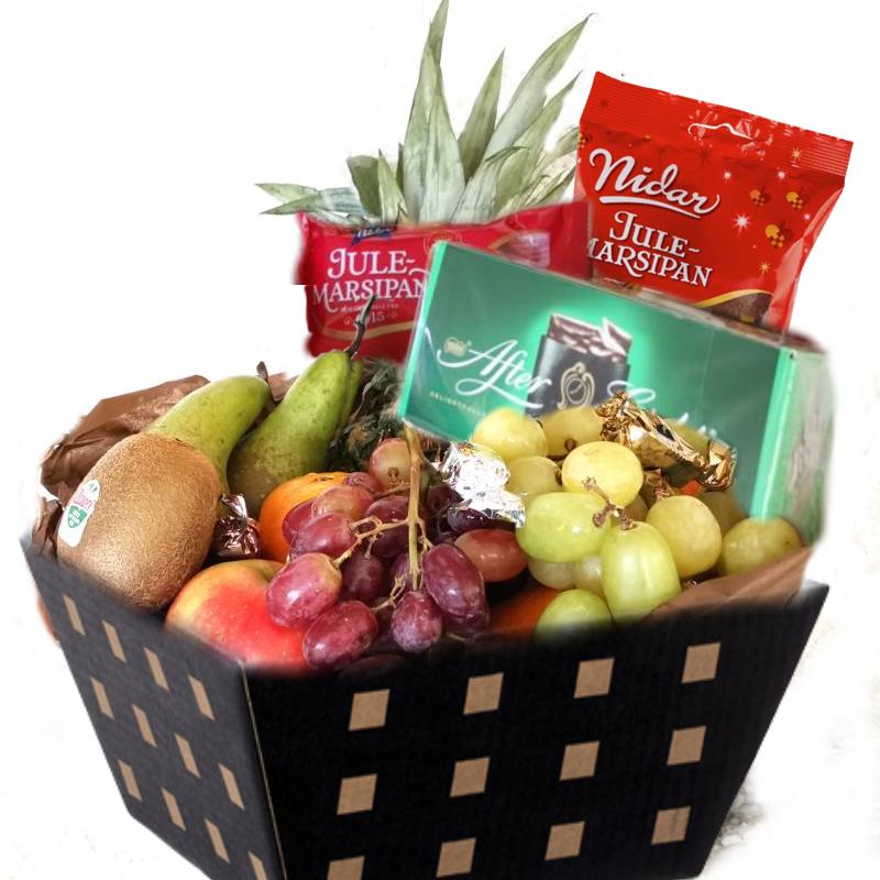 Fruktkurv med Julegodt