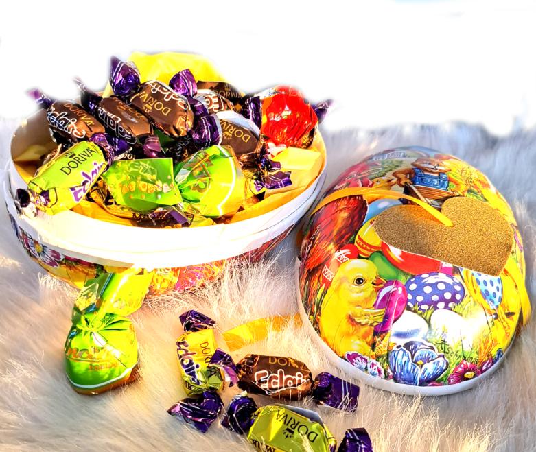 Påskeegg fylt med melkesjokolade og myke karamell